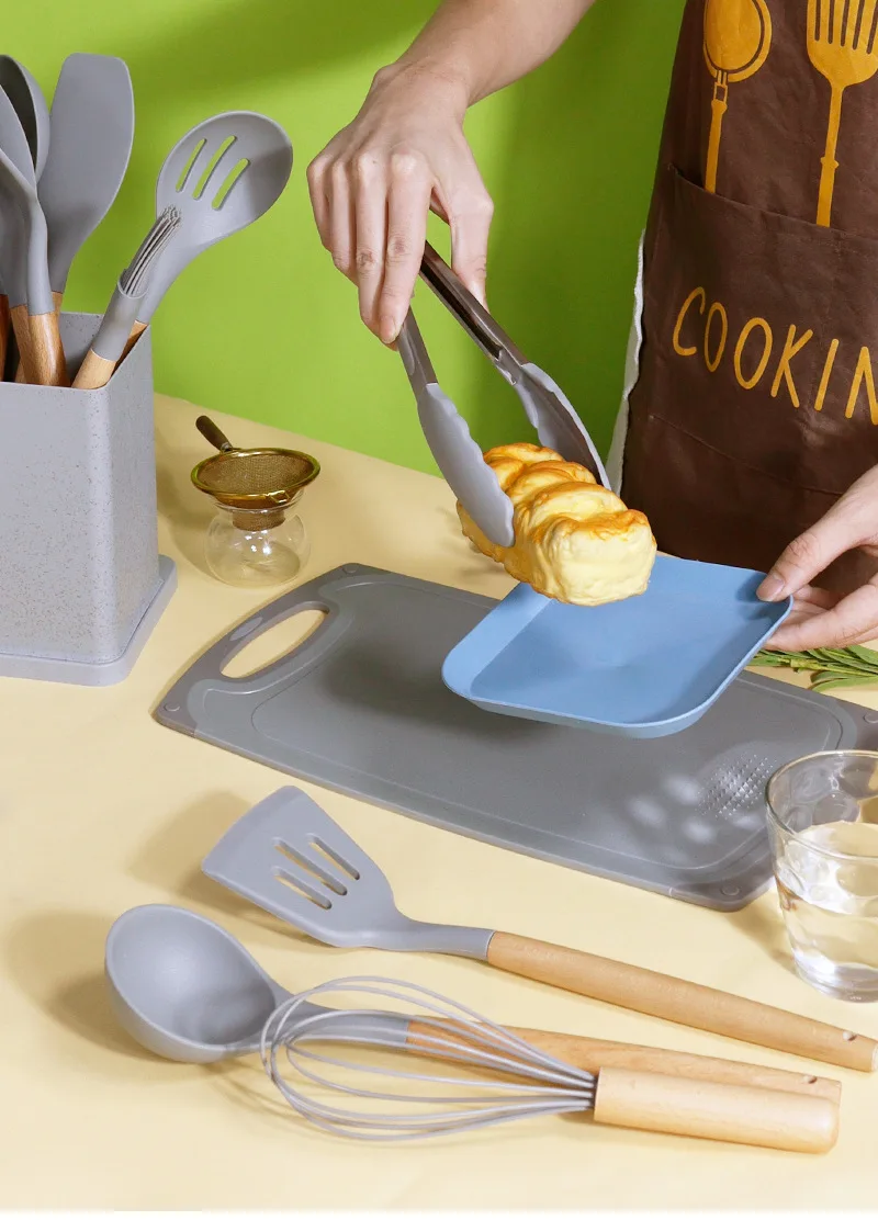 Ensemble d'Ustensiles de Cuisine en Silicone avec Manche en Bois
