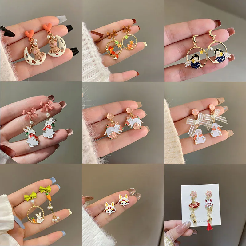 32 Style Colorful Enamel Cartoon Cute Rabbit Fox Ear Clips Funny Cat Bear Long Clip On Orecchini Senza Piercing Per Le Donne Ragazze
