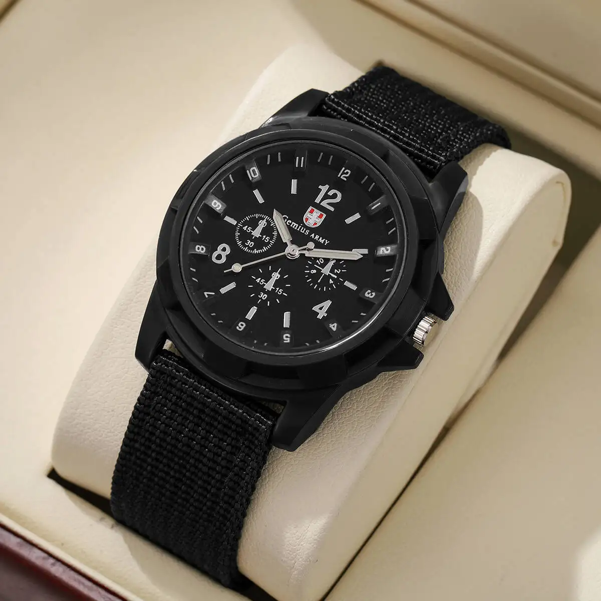 Men Military Watches Casual Nylon Band Mens Sport Quartz Watch Relogio Masculino Reloj Hombre（Without Box）