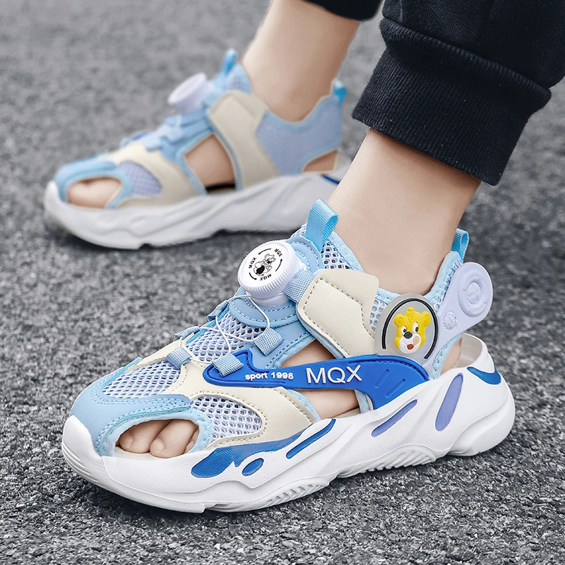 Children Sandals for Boy Girls Breathable Mesh Kids Shoes Anti Slip and Wear-resistant Soft Sole Rotating Buckle Beach Shoes