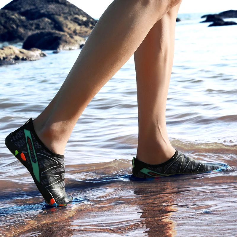 Men Women Aqua Shoes Quick-Dry Water Shoes Wading Sneaker Non-Slip Summer Beach Swimming Size35-46 water shoes aqua shoes