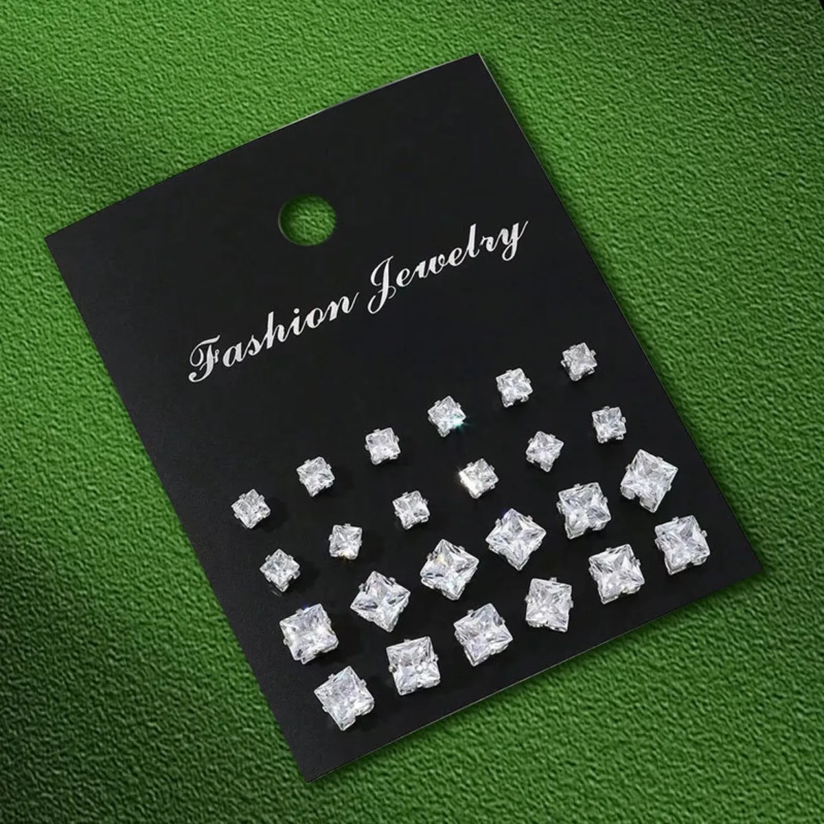 Earrings image 12
