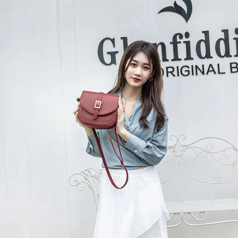 Trendy Saddle Shoulder Bag Women PU Leather Crossbody Bag Simple Solid Color Flap Messenger Bag Cellphone Handbags And Purses