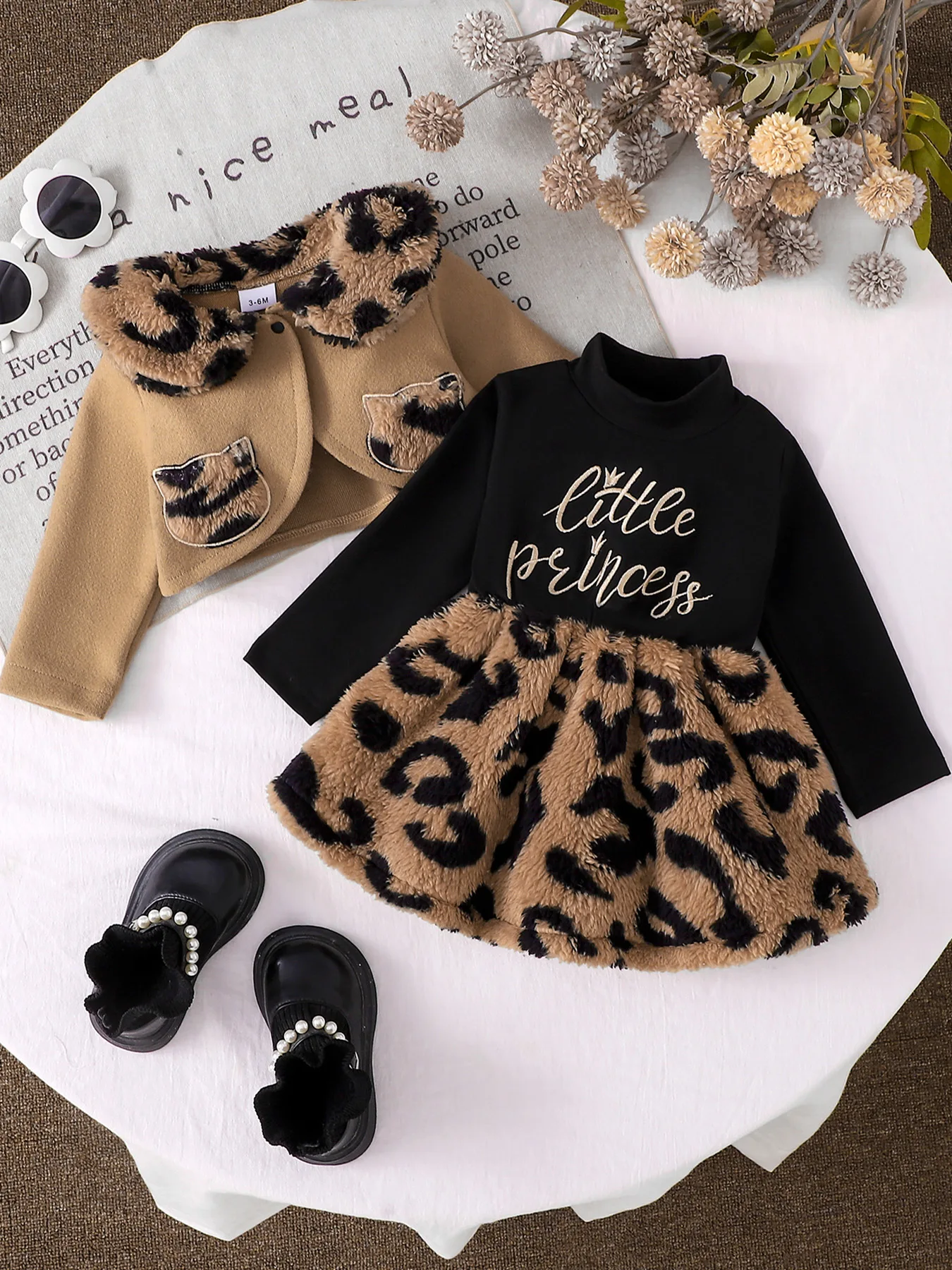 Baby Girl's "Little Princess" Leopard Print Plush Dress + Lapel Short Coat Set, Warm and Stylish Two-Piece Set for Autumn and Winter 3