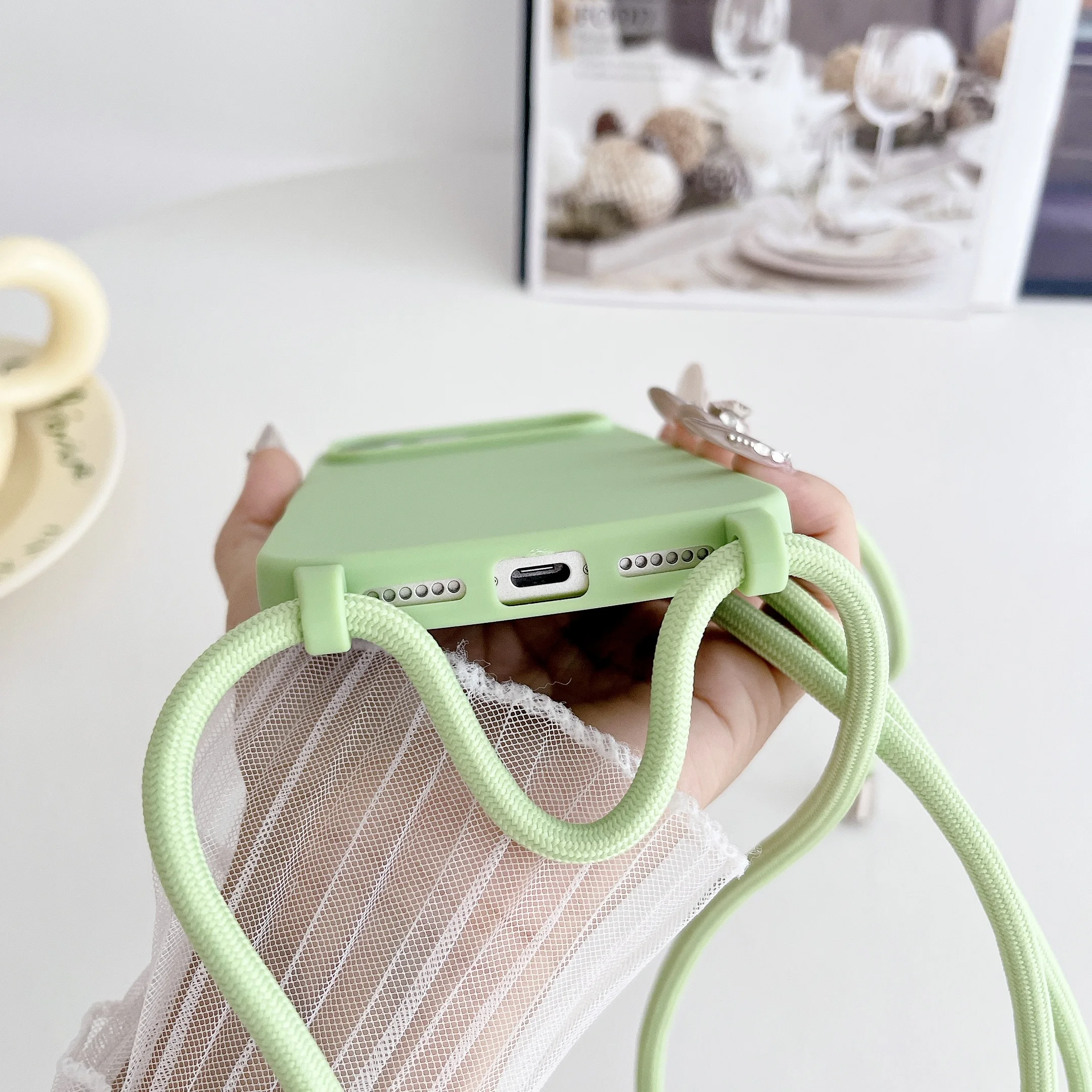 Crossbody Lanyard Cord Silicone Phone Case with Necklace Strap