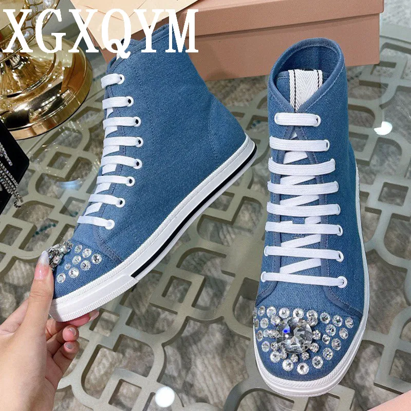 

High Top Canvas Flat Shoes For Women Lace Up Sneakers Round Toe Rhinestone Decoration Breathable Diamond Designer Vulcanize 2022