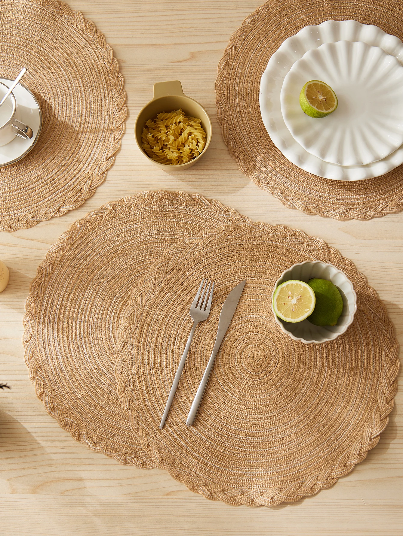 Best-Selling Round Cotton Placemats - Set of 4, Heat-Resistant and Non-Slip Washable Table Mats