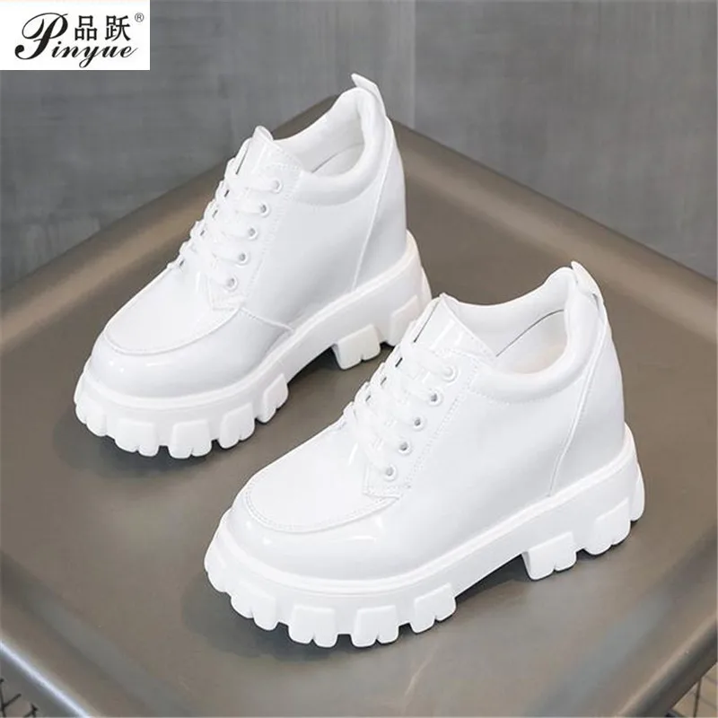 

Women High Platform Shoes Autumn Wedges Casual Shoes 9CM Heels Waterproof Leather Shoes Thick Sole Trainers Women Sneakers