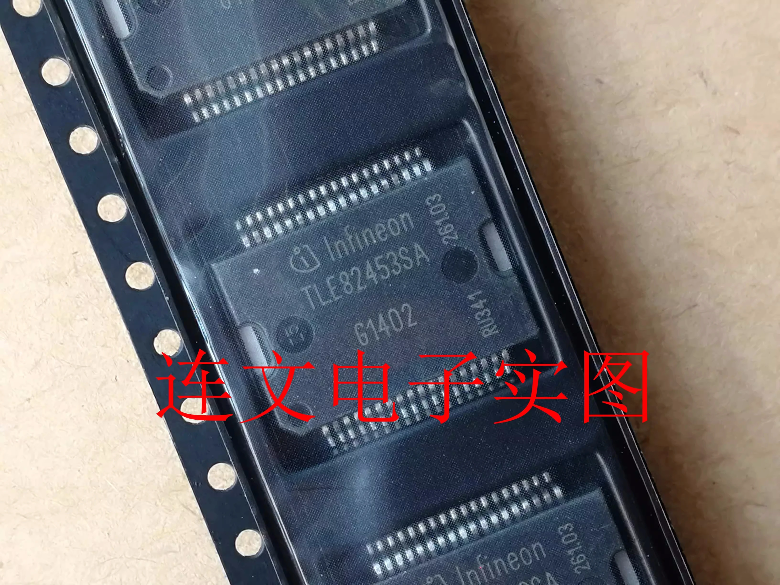 

Free shipping TLE82453-3SA36 IC 5PCS Please leave a message