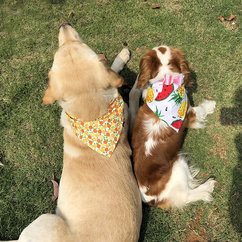 강아지 반다나 대량 맞춤형 100% 코튼 용수철, 여름 개 스카프, 애완동물 액세서리, 애완동물 용품, 50 개