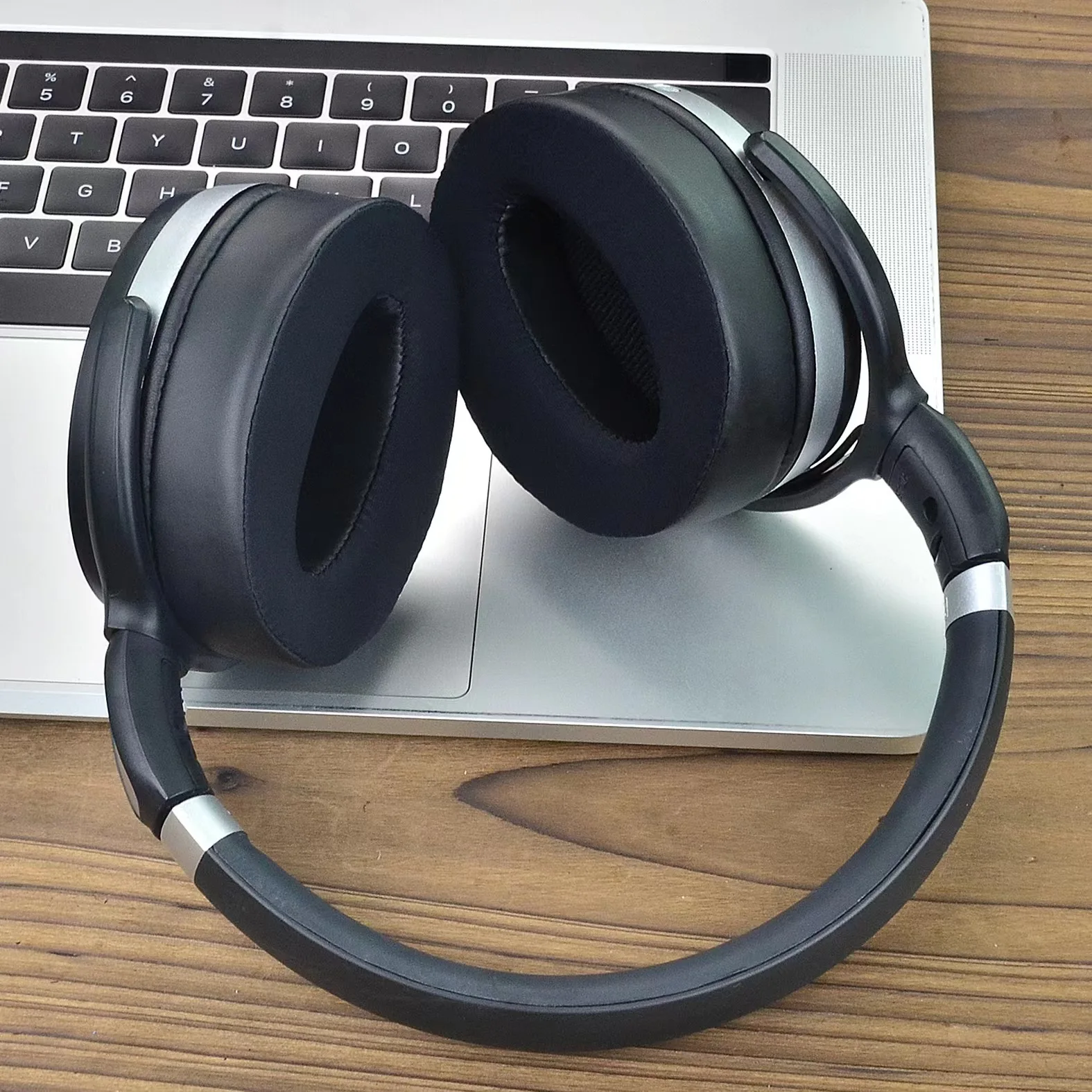 Upgraded Cooling Gel Ear Pads Cover For Sennheiser HD4.50 HD4.40BT HD485 GSP60 replacement Headphones Ear Cover Earmuffs cushion