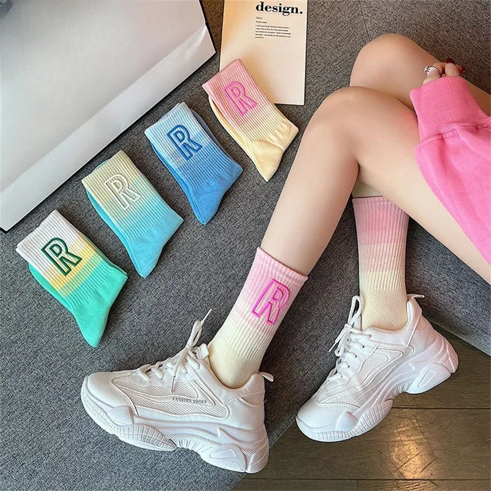 1 Pairs of Gradient Striped Socks, Boy's And Girl's Casual Letter Socks, Sweat Absorbing And Breathable Mid Tube Sports Socks