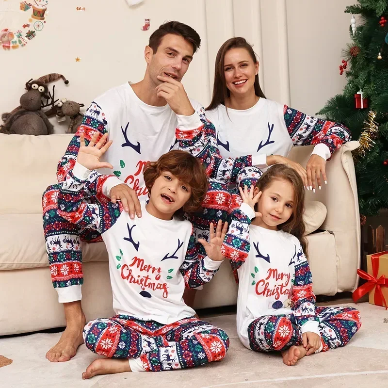 

Christmas Family Matching Outfits Adult Kid News Pajamas Clothes Set Baby Rompers Casual Sleepwear Xmas Family Look Pyjamas