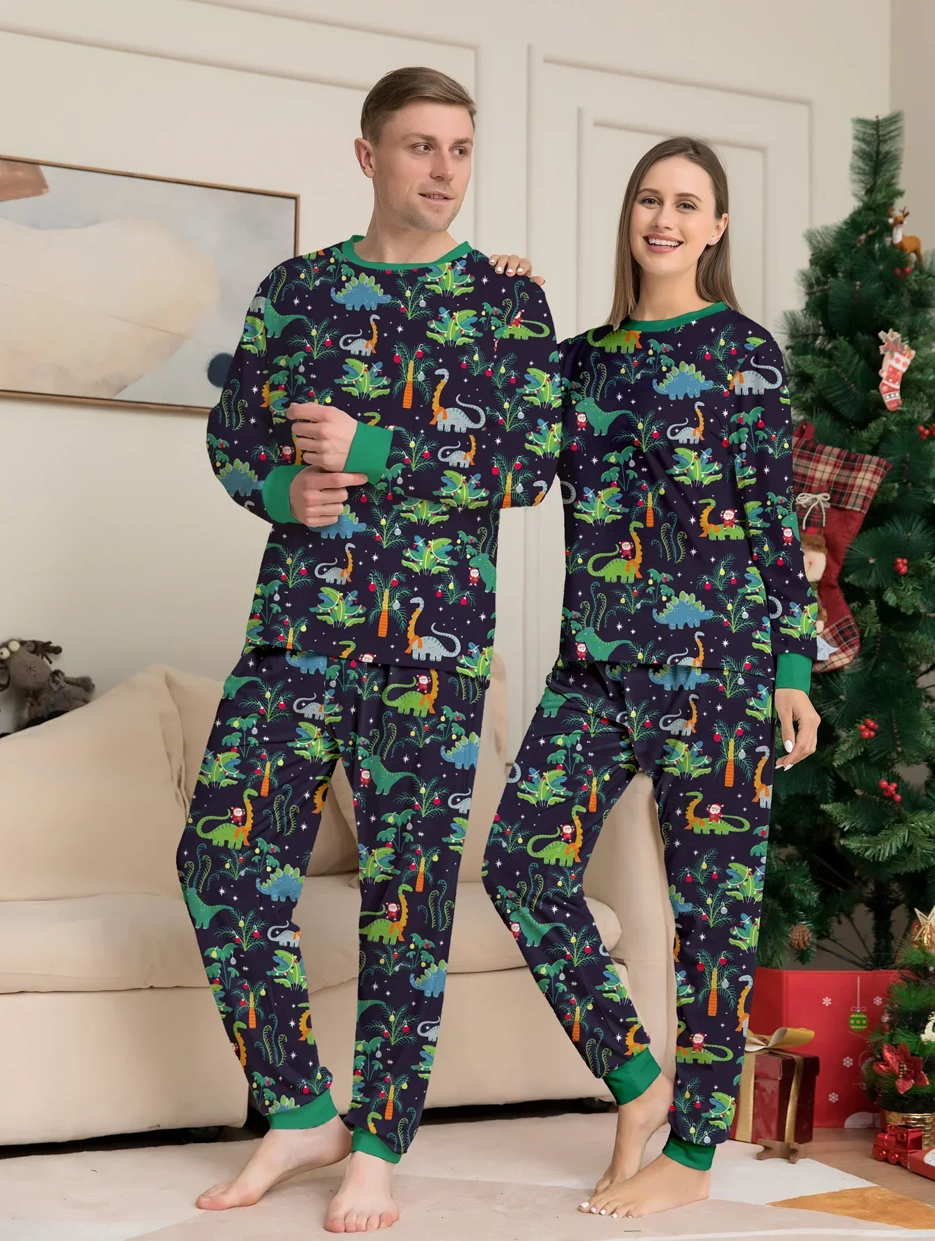 2024 Christmas Pajamas Set Santa&elk Print Parent-child Matching Outfits Family Look 2 Pcs Suit Baby&dog Romper New Year Clothes