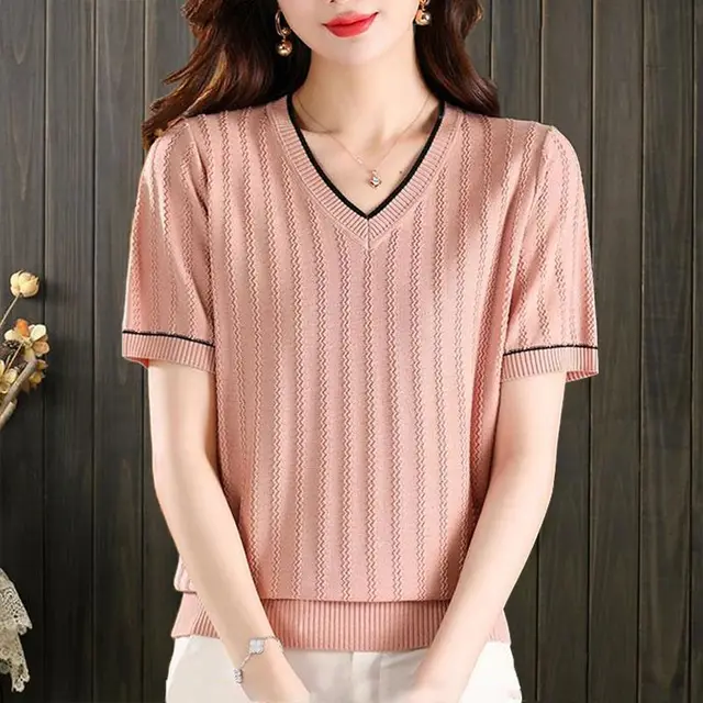 2024 Elegant Fashion Harajuku Slim Fit Female Clothes Loose Casual All Match Tshirts Solid V Neck Insert Short Sleeve T-shirts 2