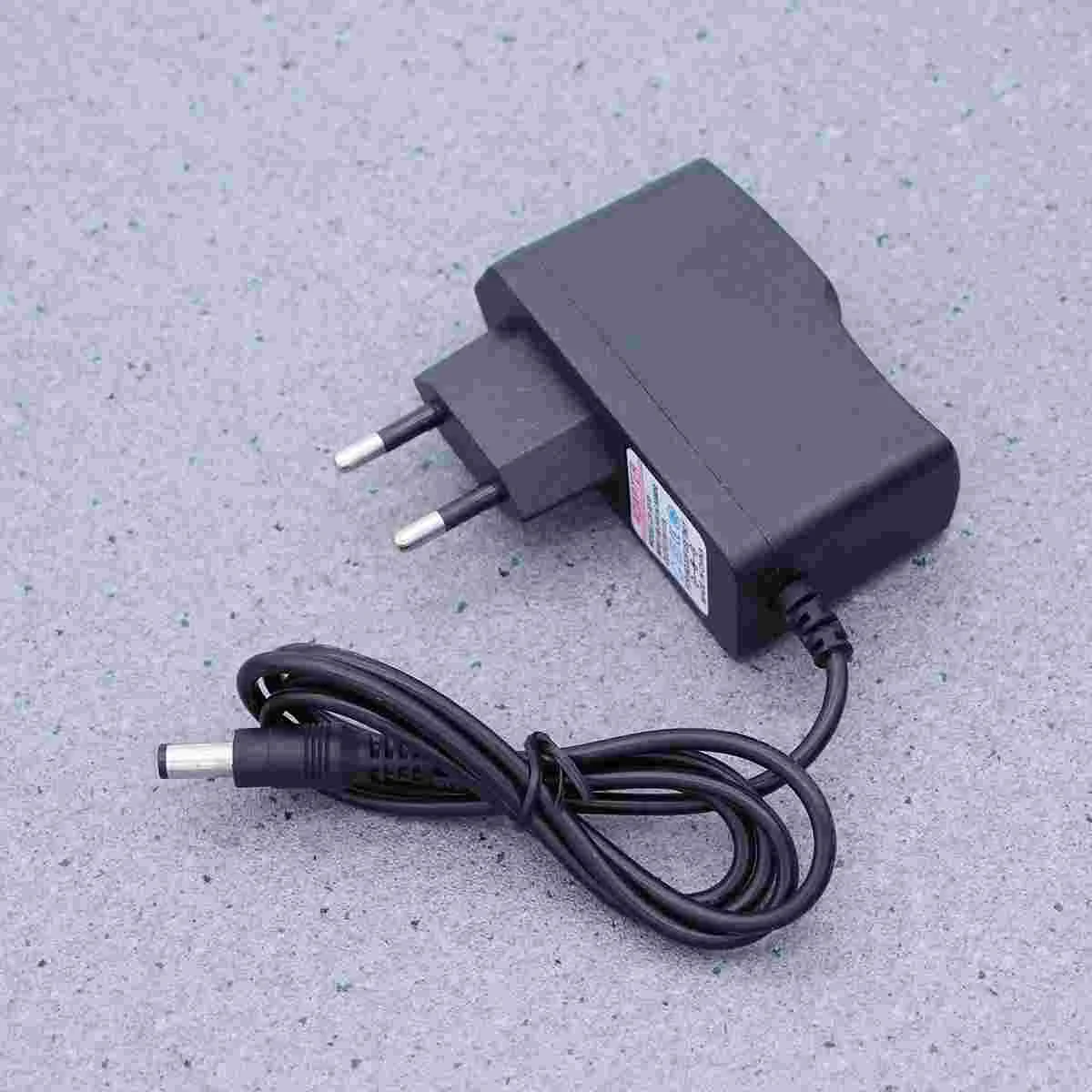 

AC 100-240V DC 6V 1A 5.5mm x 2.1mm Power Adapter with EU-plug Power Adapter (Black)