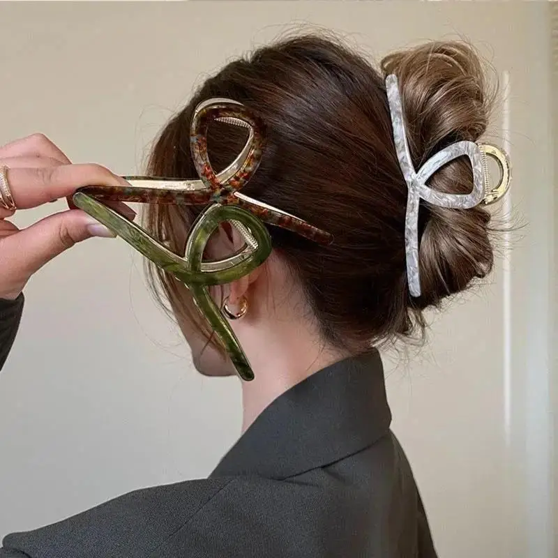 Large French Style Acetic Grab Clip Retro Alloy Shark Clips Elegant Minimalist Headwear Back Of Head Spoon Curly Hair Hairpin