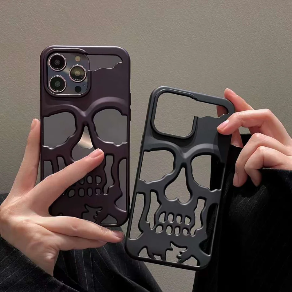 Luxury skeleton Skull Case for iPhone 11 12 13 14 15 Pro Max Phone Cases Shockproof Back cover Camera full Protect Hollow Funda