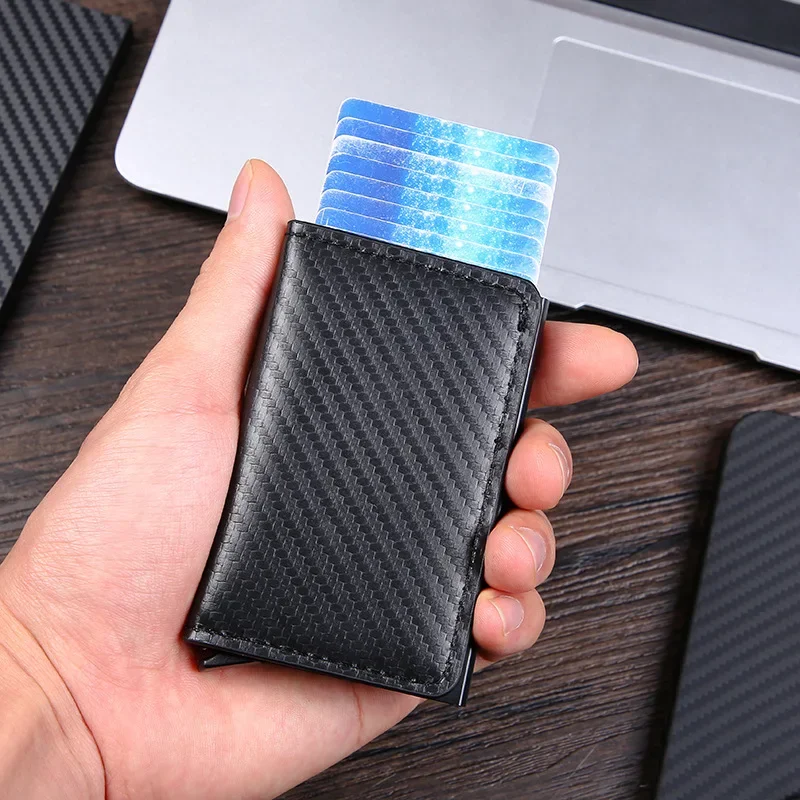

Ультратонкая сумка для кредитных карт с RFID-защитой и автоматическим выдвижением