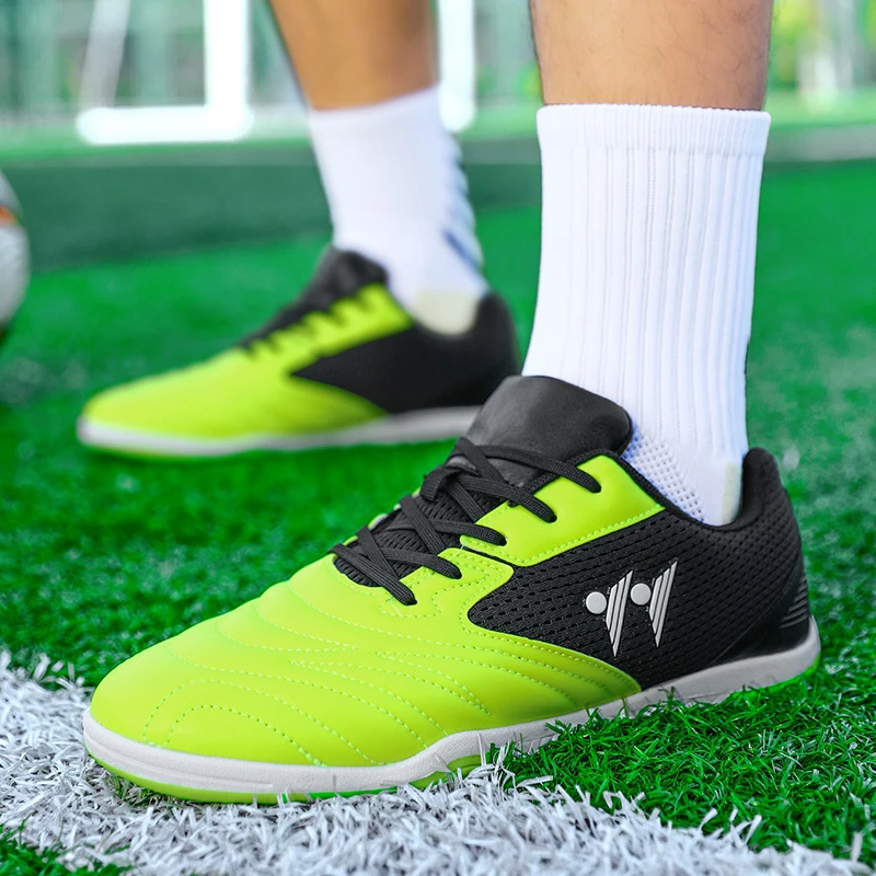 Men Soccer Shoes Grass High-top Futsal Sneakers Football Boots Non-Slip Match Indoor Outdoor