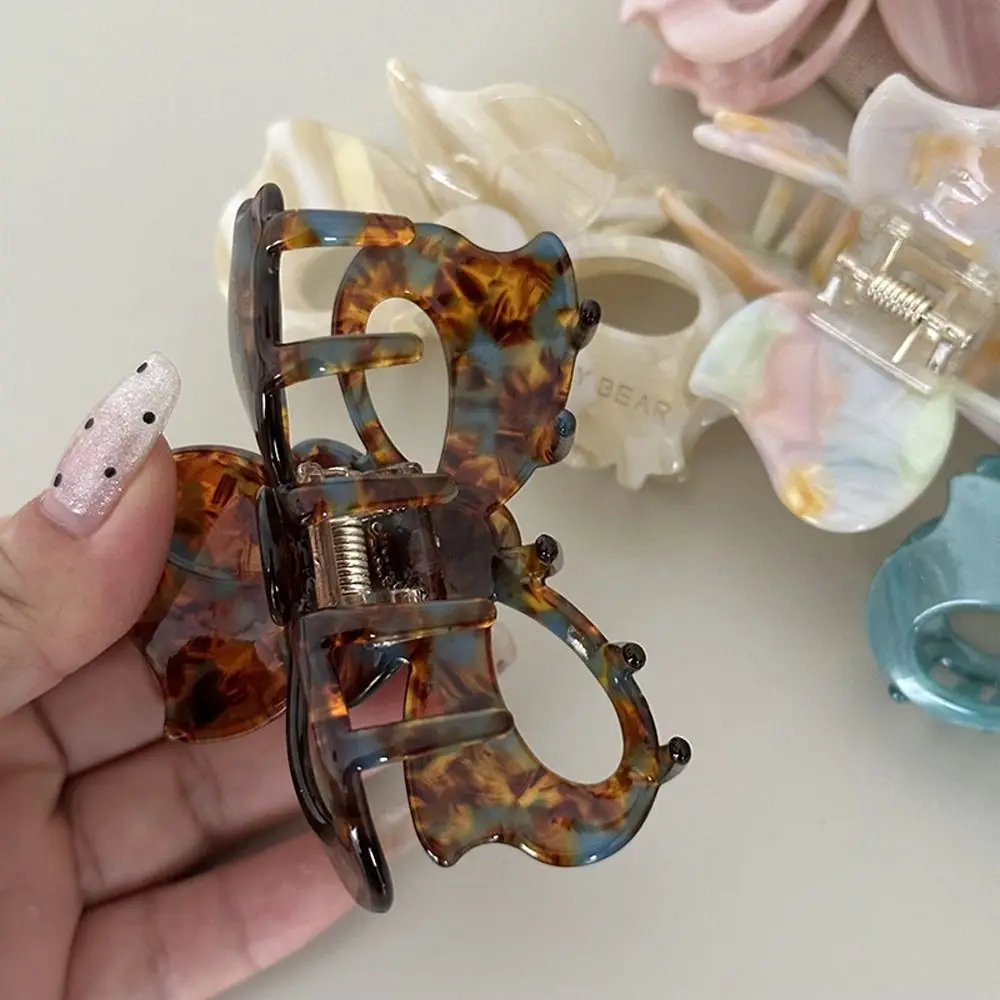 Рисунок 6 - Акулья заколка с вырезами головные