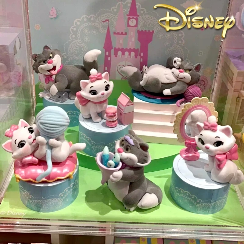 ディズニールシファーマリー猫フィギュアふわふわ猫版置物アニメ植毛