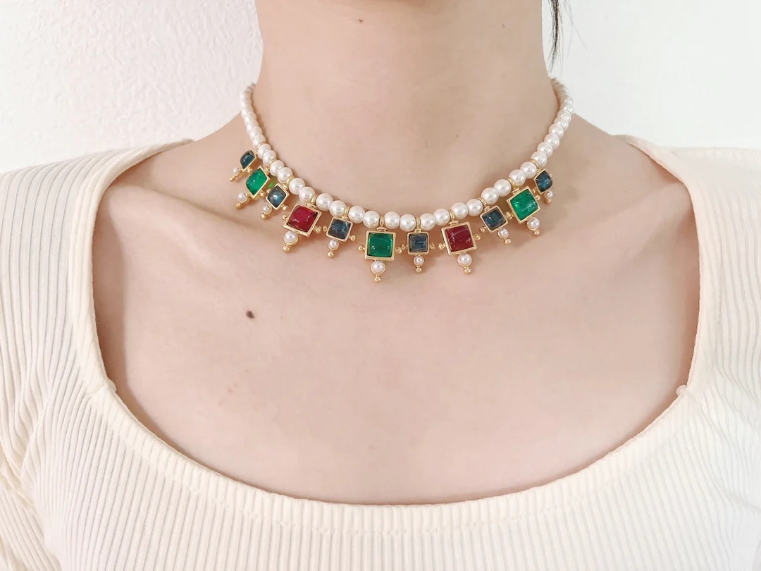 

Egyptian Style Fashion Jewelry Pearl Glass Pendant Necklace