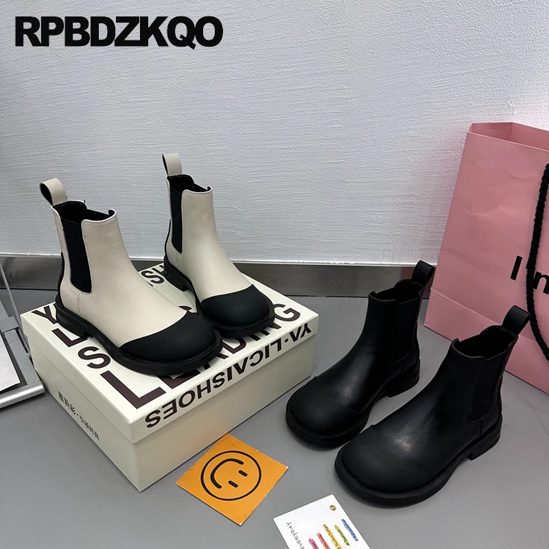 

Shoes Round Toe Real Leather Women Chic Ankle Flats Boots Chelsea School Cow Skin Fashion Autumn Slip On Japanese Short Wide