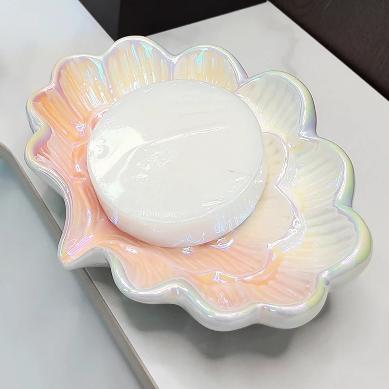 Creative Ceramic Draining Soap Box, Light luxury Leaf Shaped Soap Dishes, Home Hotel Bathroom Kitchen Supplies Storage Rack, 1Pc