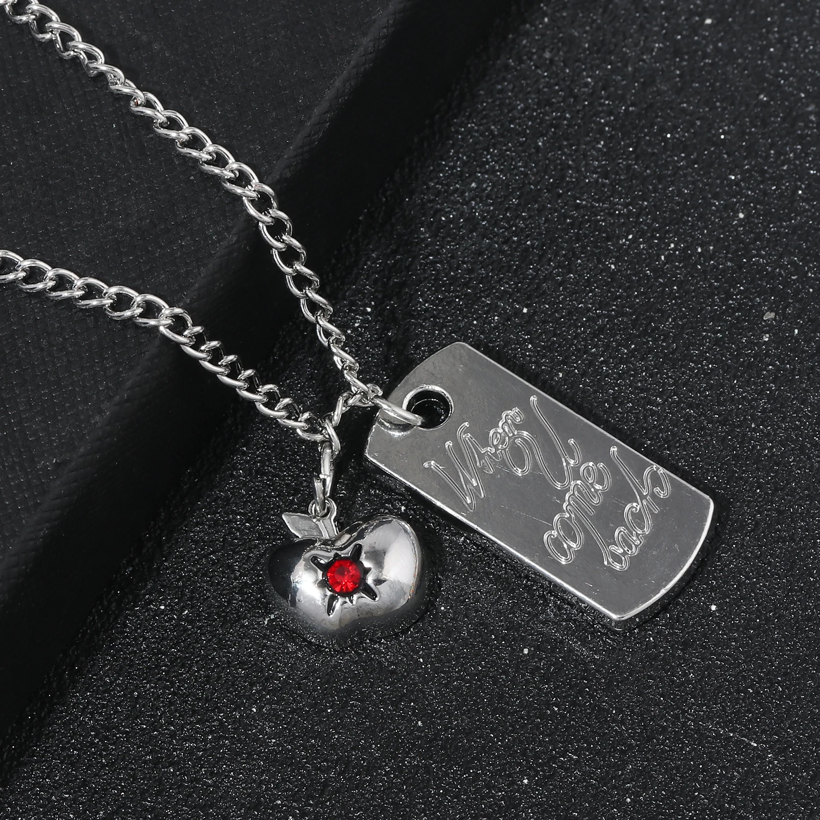 Game Love and Deepspace Caleb Necklace Keychain Summer Day Apple Clavicle Bag Pendant Women's Jewelry Accessories Gift 2Pcs/Set