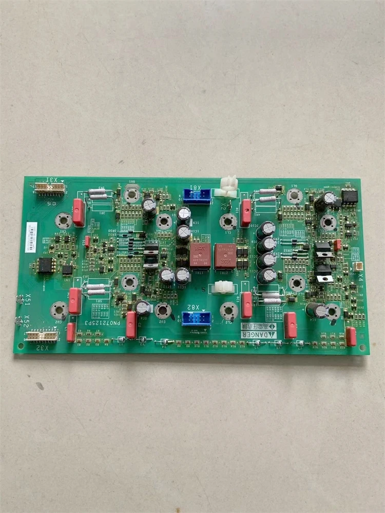 

Pn072125p3 Inverter ATV61-71 Disassembling Machine 160-200-220kw Trigger Panel Driver Board