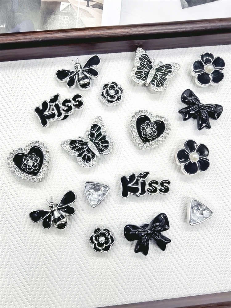 16-teiliges Retro-Schmetterlings- und Bienen-Schuh-Charms-Set: DIY-Ketten-Dekorationen, Blumen- und Stern-Clog-Schuh-Schnallen-Accessoires, lustige Schleifen-Schuhclips – Detail 4