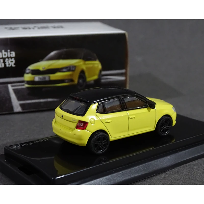Škoda Fabia ③ ミニカー 9台セット 1/72 Škoda Fabia ③ ミニカー 9台セット 1/72 ミニカー
