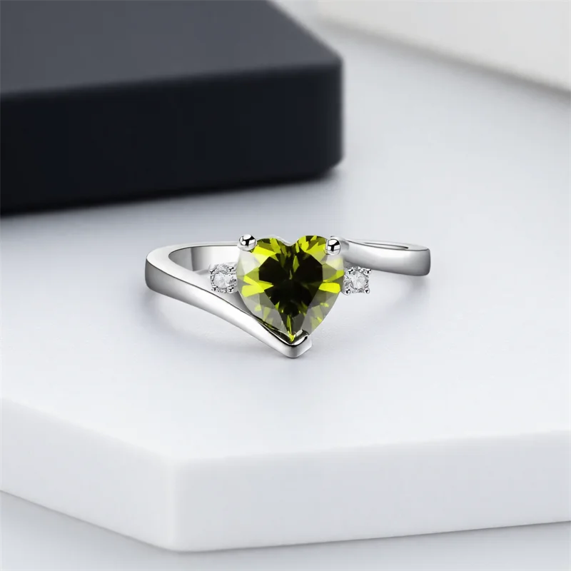 Olive Green Zircon Heart Stone Engagement Rings For Women Vintage Silver Color Wedding Bands August Birthstone Jewelry Girl Gift