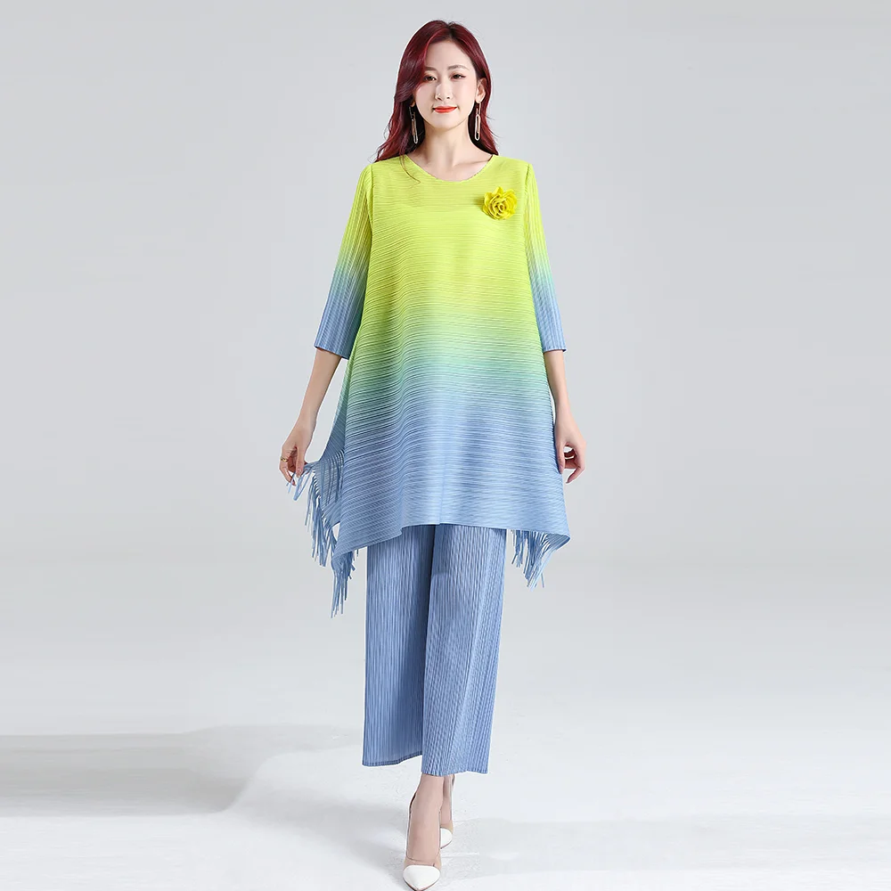 Miyake Pleated Gradient Set O-Neck Three Quarter Sleeve Top and Versatile Trousers Two Piece Sets of Women 2024 Summer New Folds