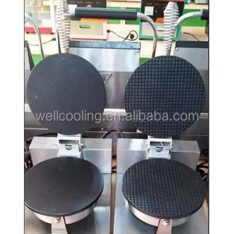 Color Mini Electric Egg Breakfast Custard Sundae Pizza Crepe Round Waffle Maker