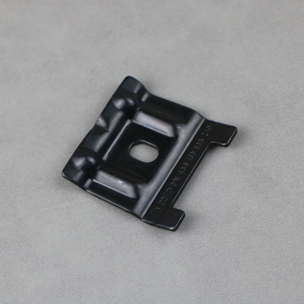 Рисунок 5 - 1J0803219 кронштейн батарея удерживает