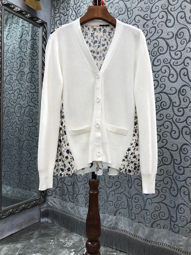 

Top Quality New 2022 Autumn Winter Cardigans Women V-Neck Vintage Prints Knitted Patchwork Long Sleeve White Black Cardigan Coat