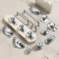 Poignées de rangement modernes chromées pour armoires de cuisine, boutons de tiroir, accessoires de cuisine, poignées de meubles, quincaillerie pour armoires et boutons de tiroir 1