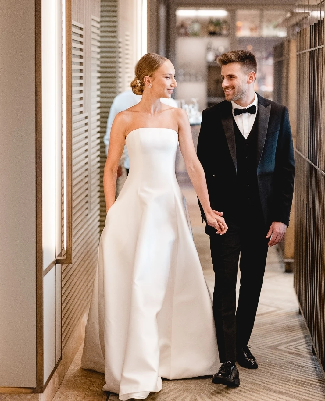 High Qulaity Strapless Satin A Line Wedding Dresses  Custom Made Formal Bridal Grown 2024 Rode De Morrie 3