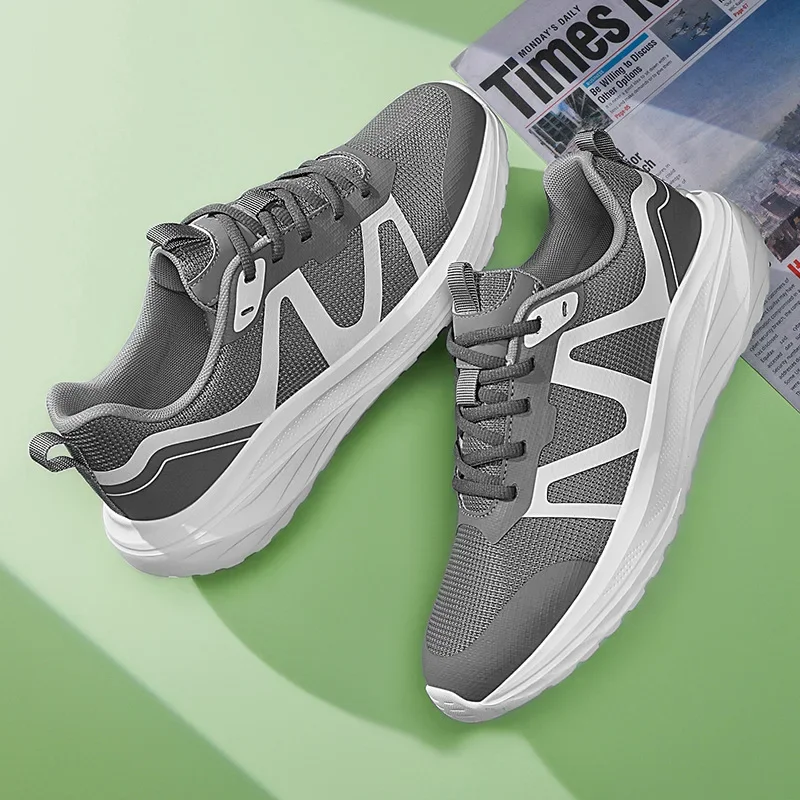 أحذية رياضية للجنسين عصري