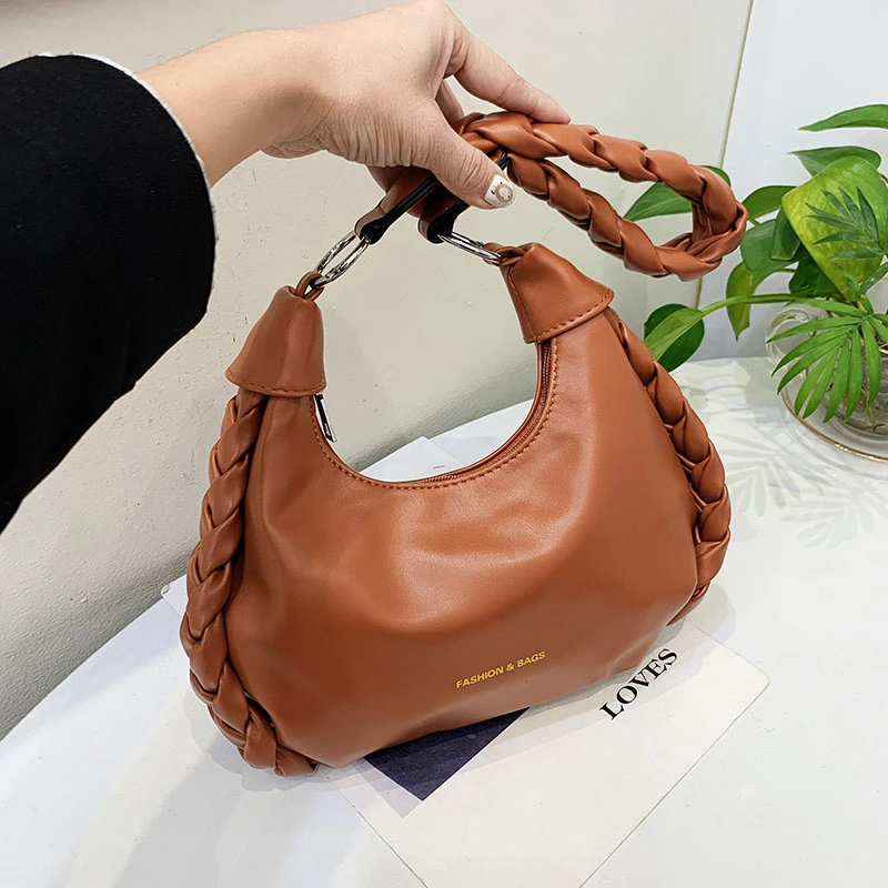 Mini Espiga Leather Crossbody Bag