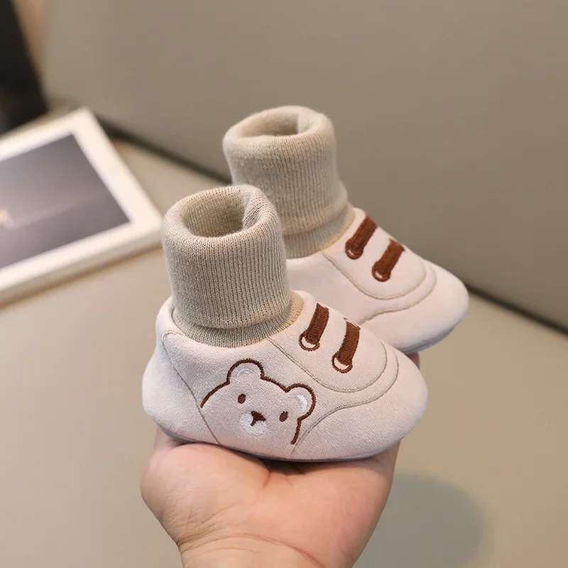 Kids Shoes Autumn and Winter Babies 3-6-12 Months Eight Months Cloth Shoes Simple Indoor Non-slip Toddler Shoes for Boys and Women