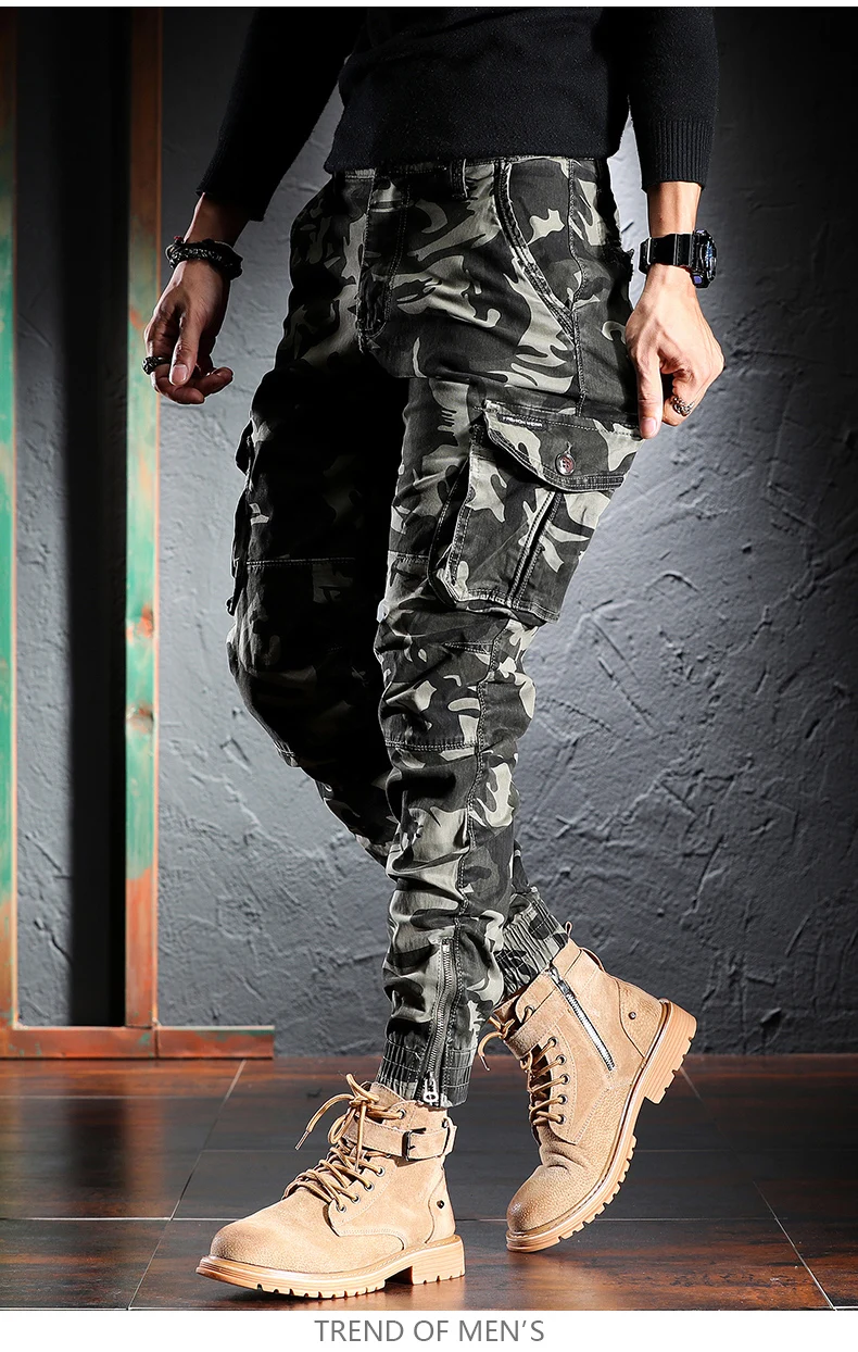 Multi-Pocket Cargo Design