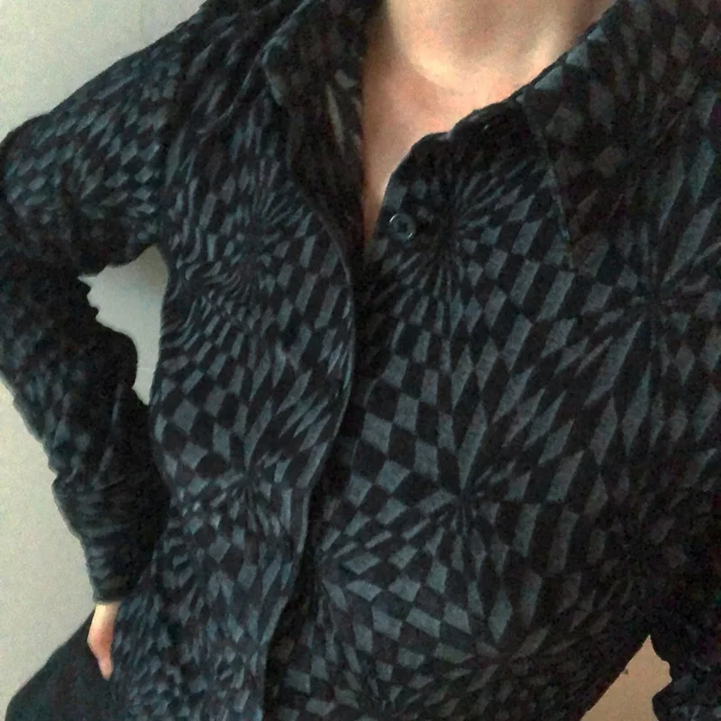 

Sexy Cropped Top Y2K Plaid Twisted Abstract Long-sleeved Cross Accessories Lapel Long-sleeved Short Blouse Lapel Casual Top