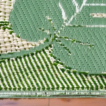 Green Outdoor Rug 160x230 cm - Durable PP Material for Patio & Garden Decor