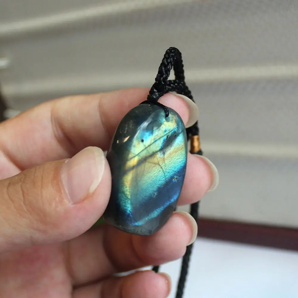 1Pc Natural Labradorite Pendant Necklaces Random Shaped Energy Stone Women Men Healing Buddha Lucky Necklace Moonstone