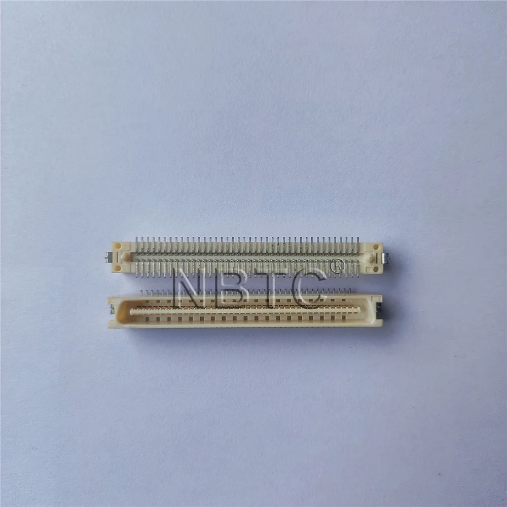 

B1100-13-F B1100 DIODE SCHOTTKY 100V 1A SMA
