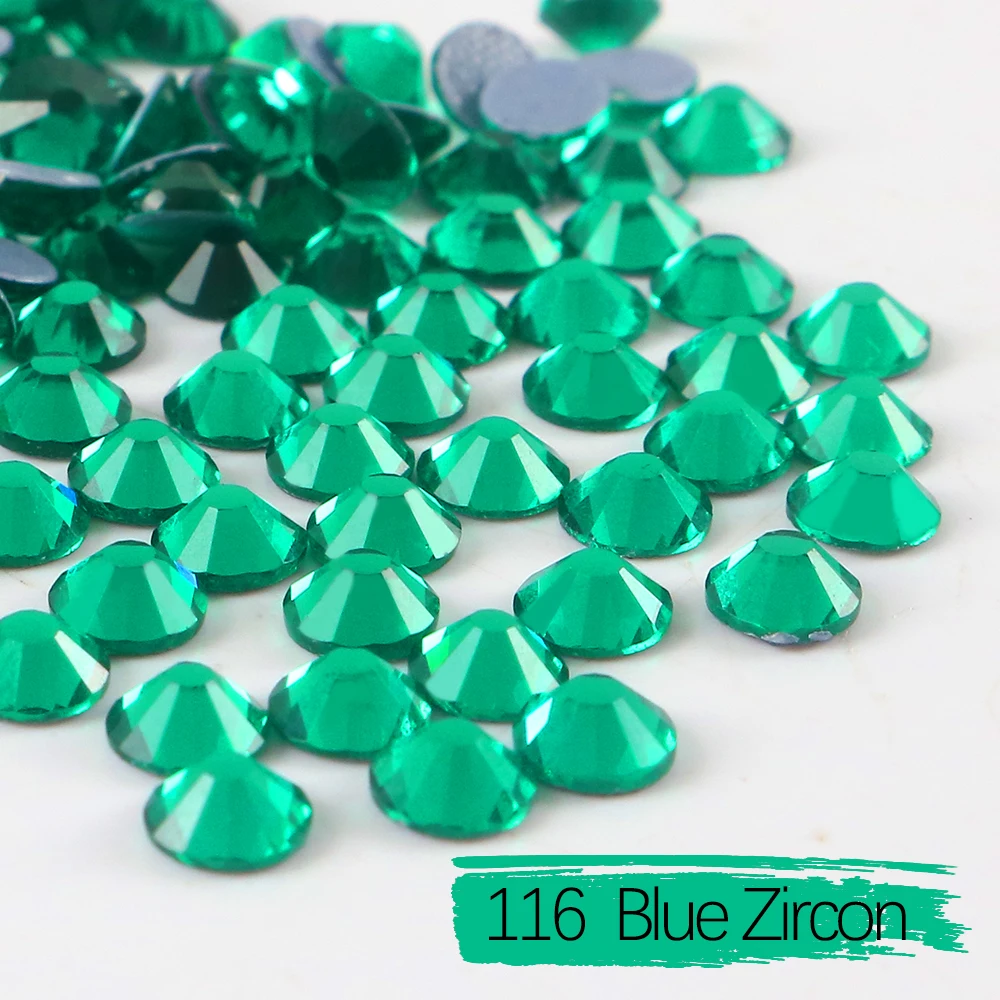 Sparkling Crystal Glass Rhinestones for Clothing and Garment Decoration