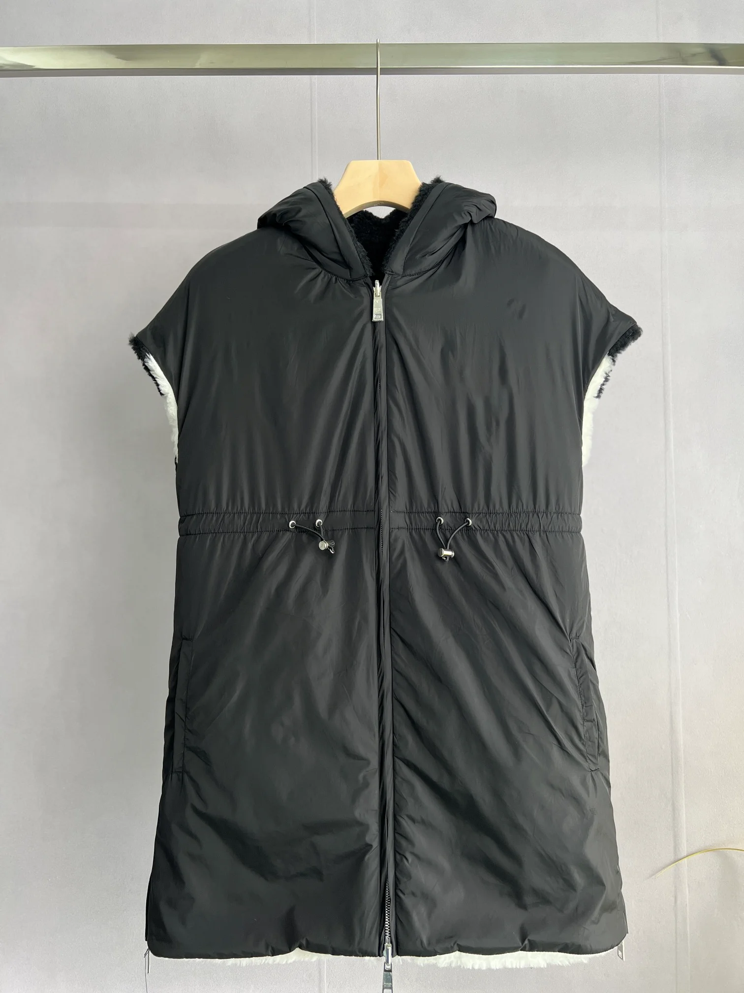 

2023 Men's wool vest